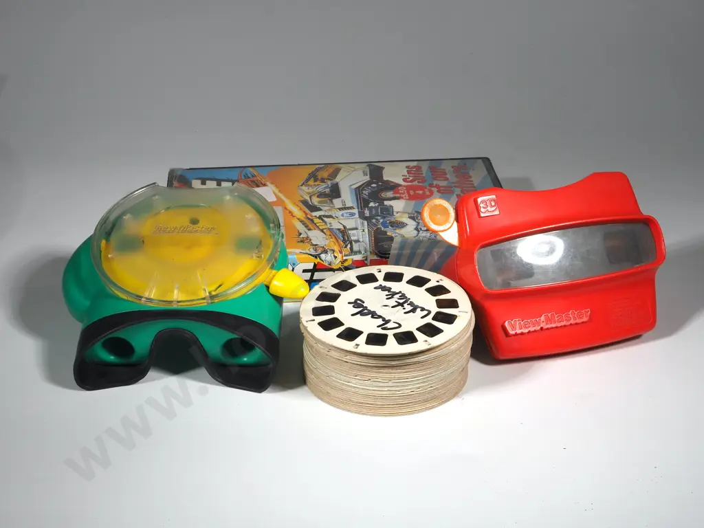 Two Vintage View Finders w a large number of Reels & GI Joe Video Image 1++
