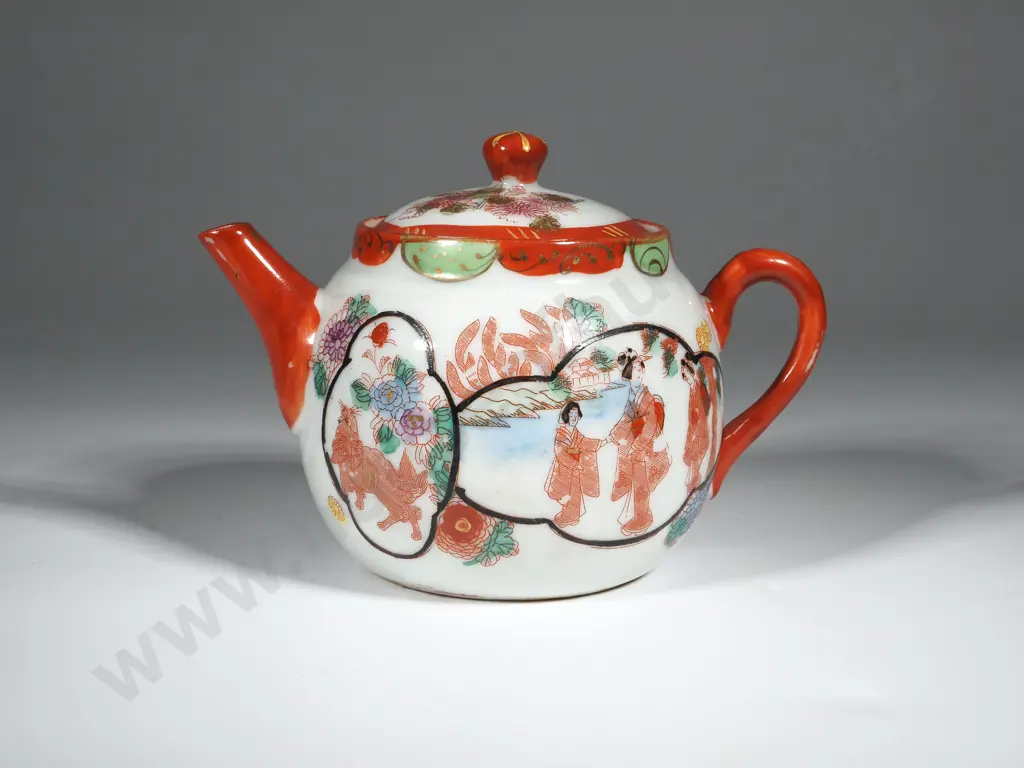 Kutani Geisha Girl Handpainted Porcelain Miniature Teapot. Painted w Scenes of Geisha Girls Hgt 110 x W  140mm Image 1++