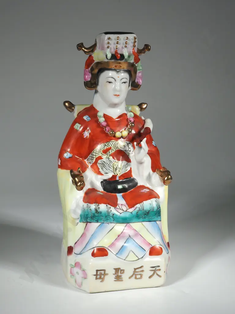 Seated Figure of Empress Of Western Paradise Image 1++