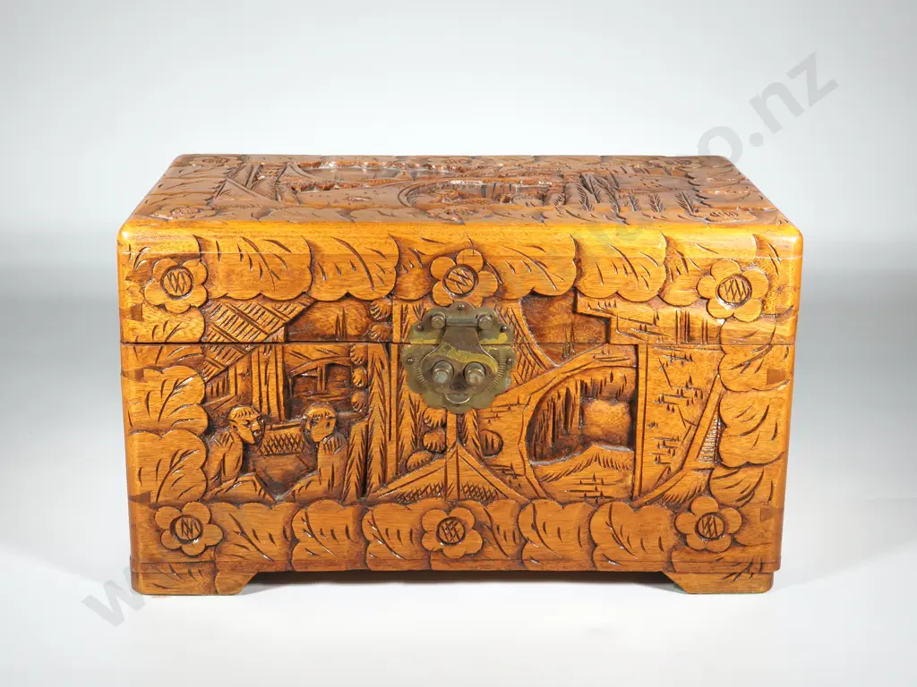 Small Oriental Camphor Chest Fitted With Two Trays For Jewellery - Please note, necklace not included Image 1++