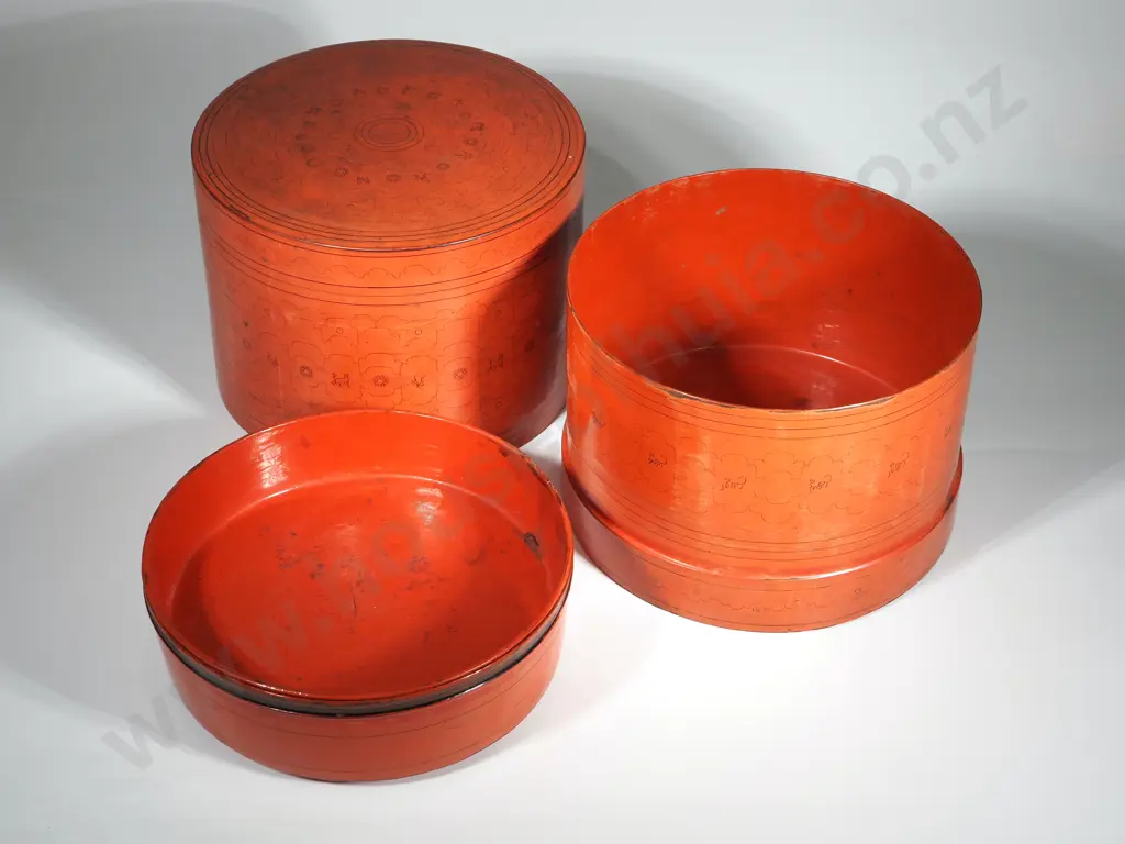 Finely Detailed Cylindrical Red Lacquered Four Piece Container. Image 1++