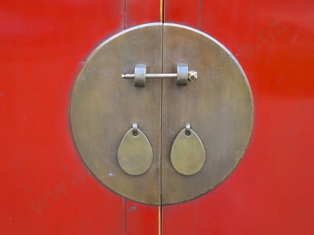 Chinese Red & Black Lacquered Wedding Cabinet Of Tapered Form Image 1++