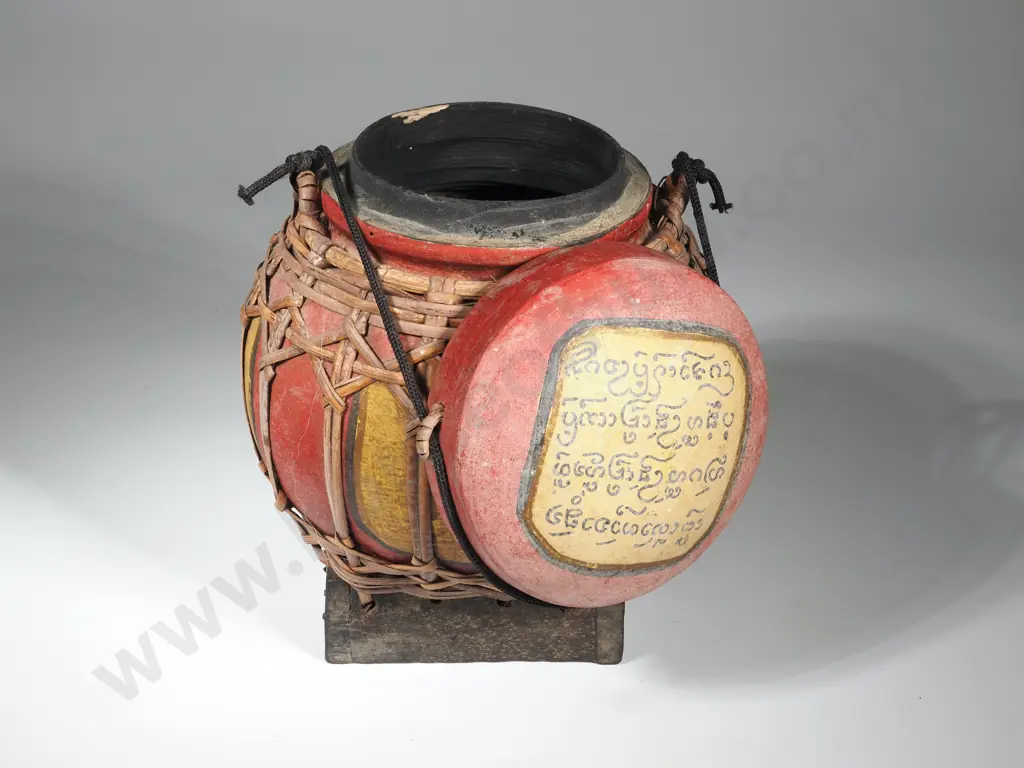 Round Vintage Thai Asian Rice Seed Basket Handpainted Image 1++