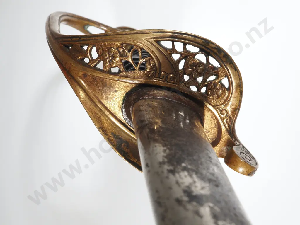 WW2 Army Officer's Sword w Scabbard: Long Varient Image 1++