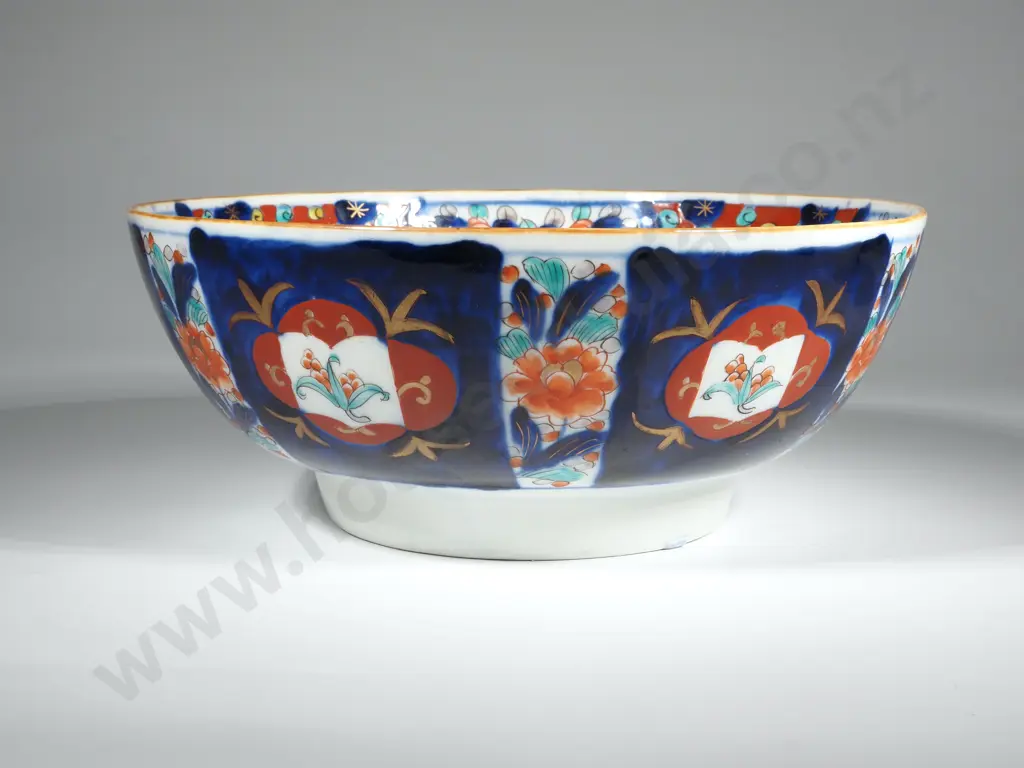 Imari Porcelain Bowl  Originating From Arita  In Vibrant Colours Image 1++