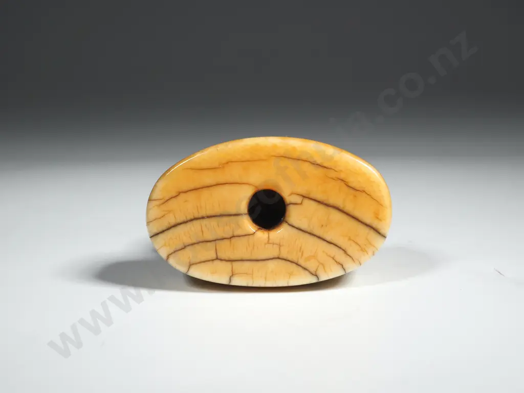 Japanese Netsuke Man w Monkey. One Arm Missing. Image 1++