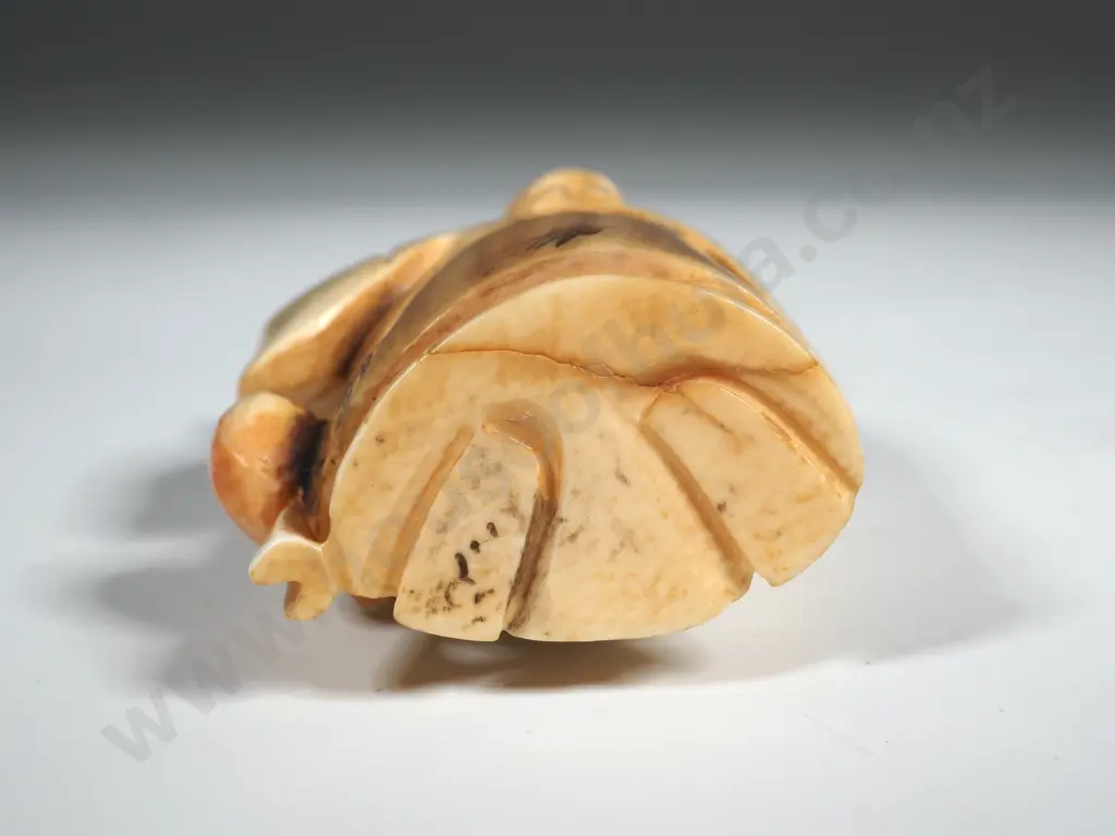 Ivory Netsuke Of An Old Man With A Scroll  Image 1++