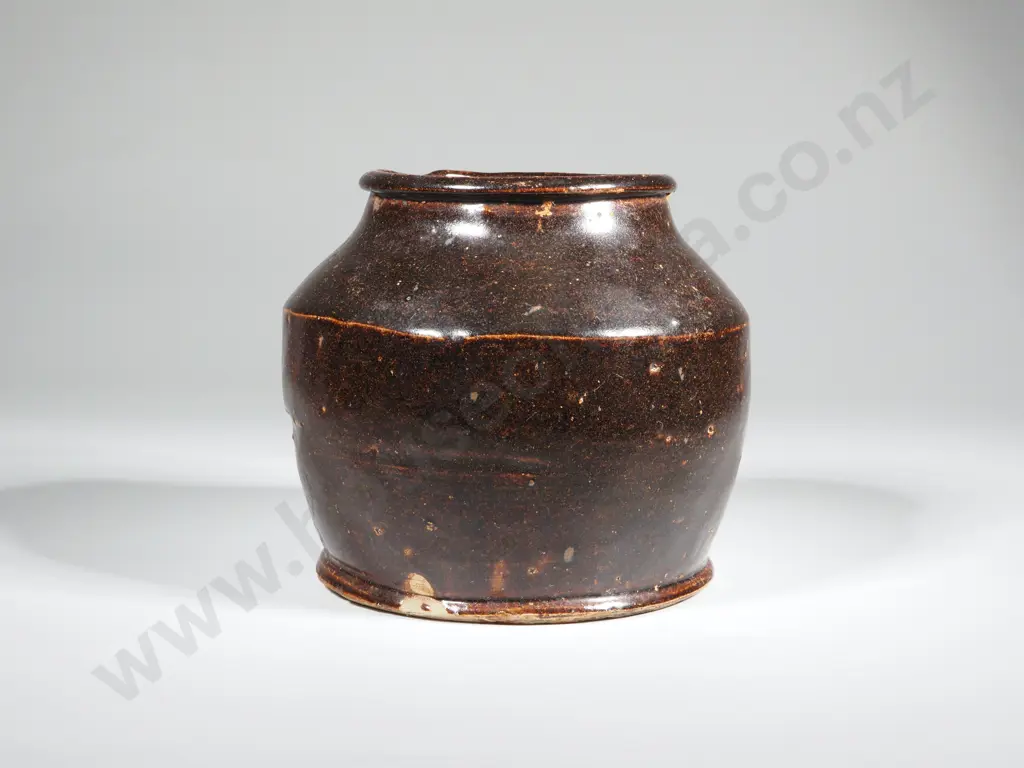 Chinese Black Glazed Pottery Jar Image 1++