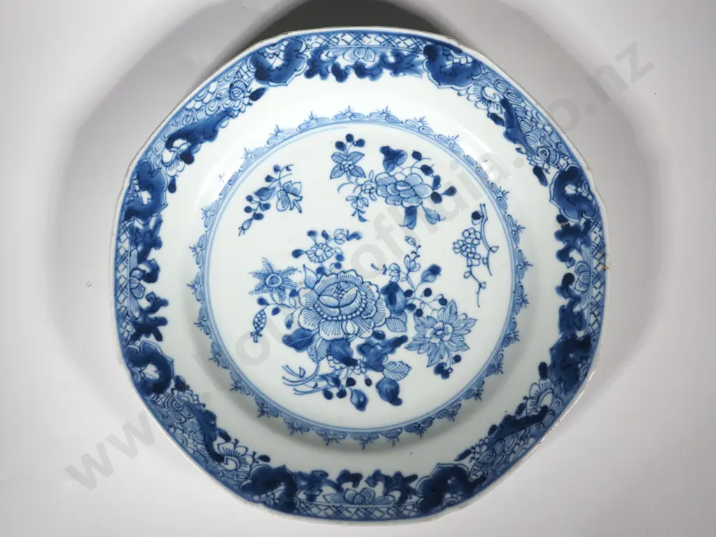 Eighteenth Century Blue & White Export Ware Octagonal Plate  with Floral Decoration  Image 1++
