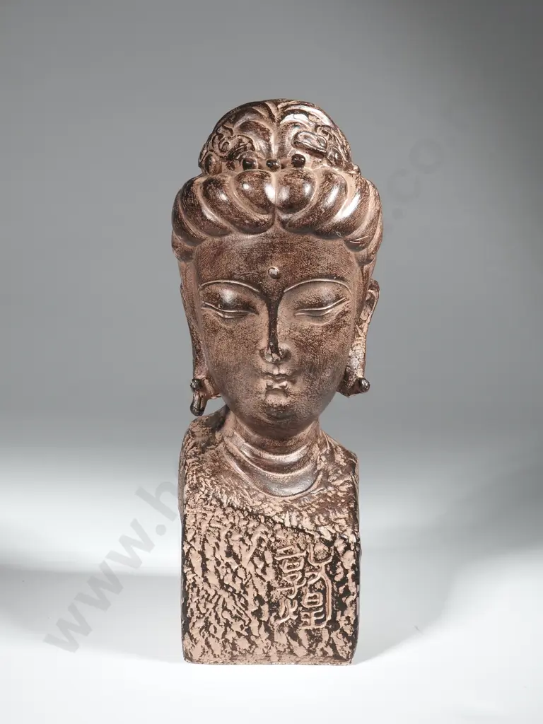 Bust Of Guan Yin. Signed Image 1++