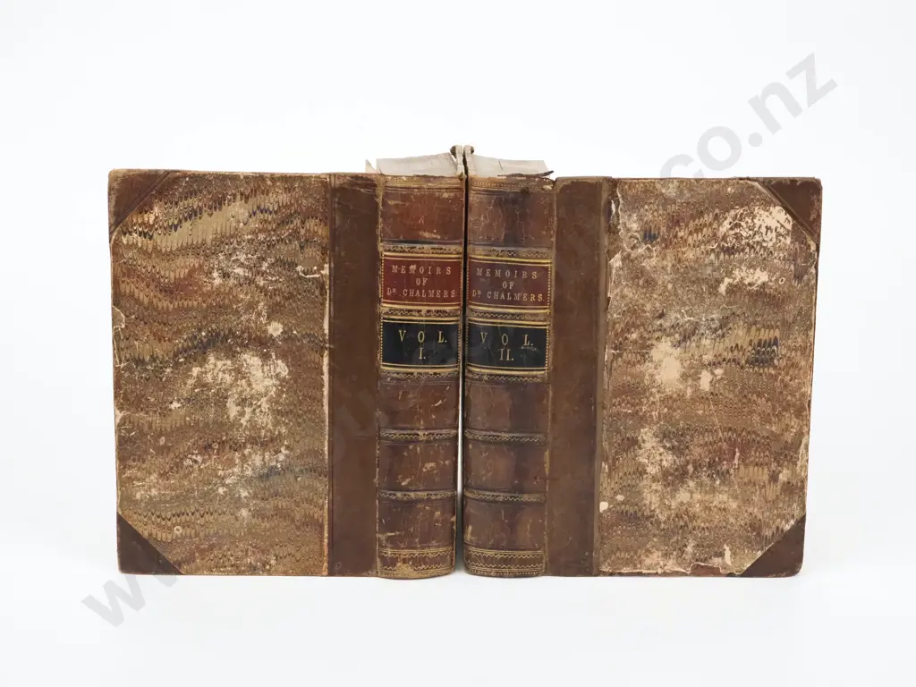 Three Vintage Volumes Image 1++