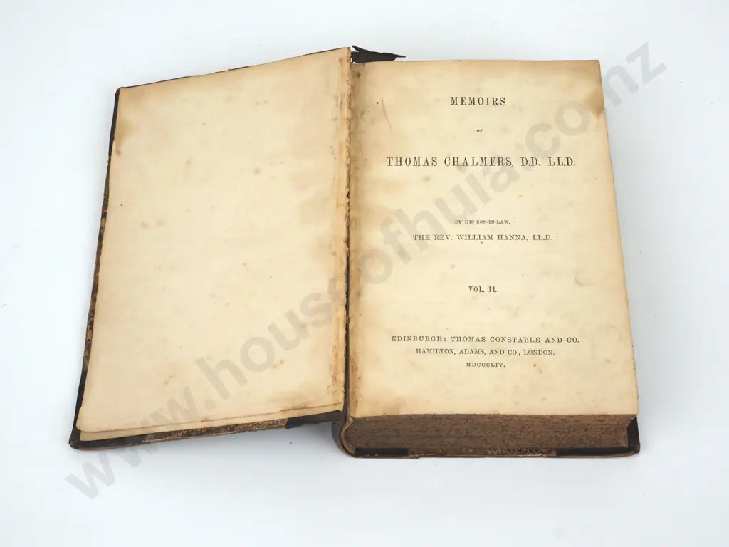Three Vintage Volumes Image 1++