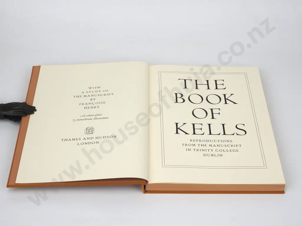 The Book of Kells Image 1++