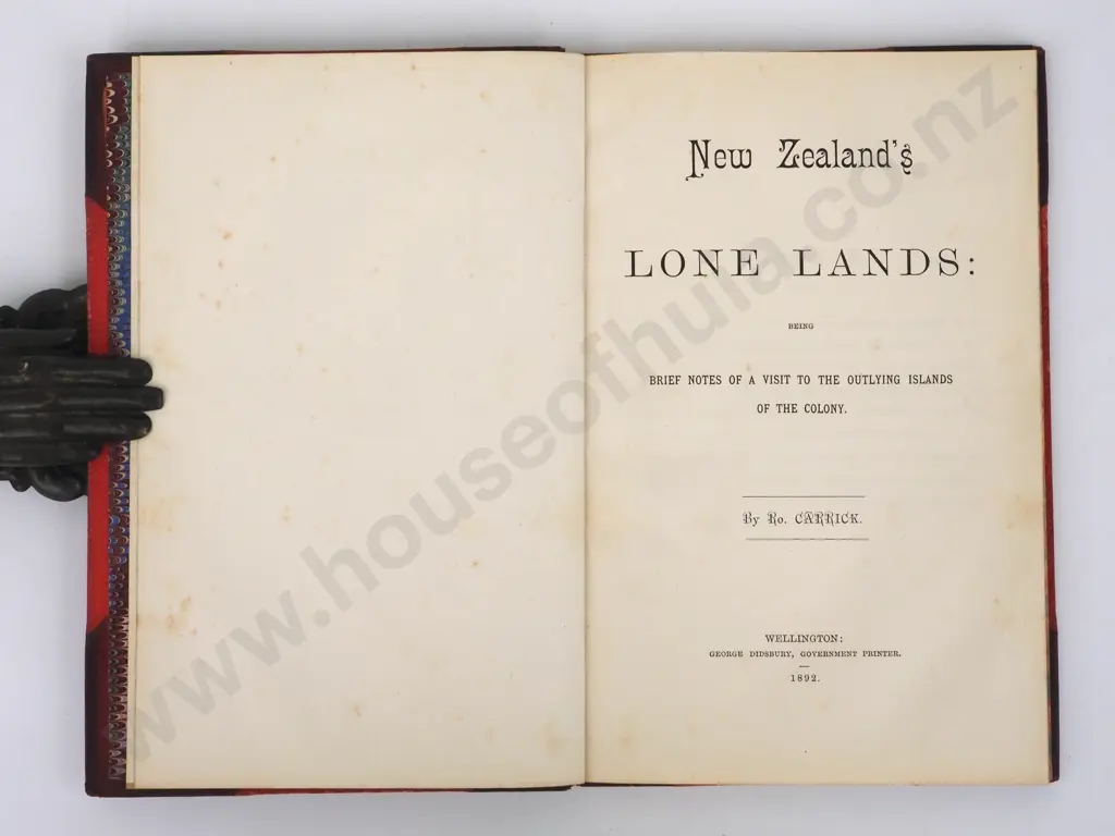 Carrick, Ro.; New Zealand's Lone Lands Image 1++