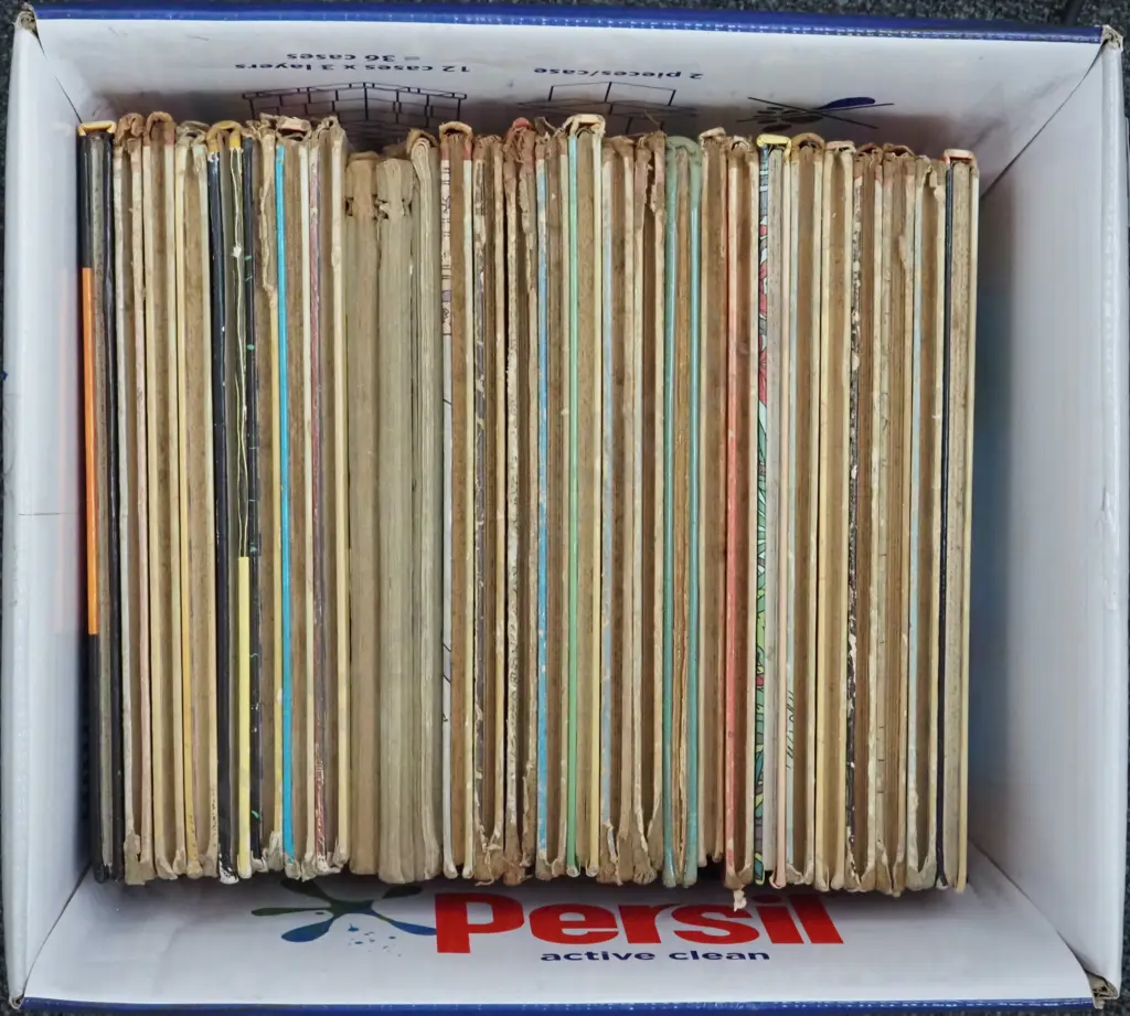 A collection of 38 TinTin books Image 1++