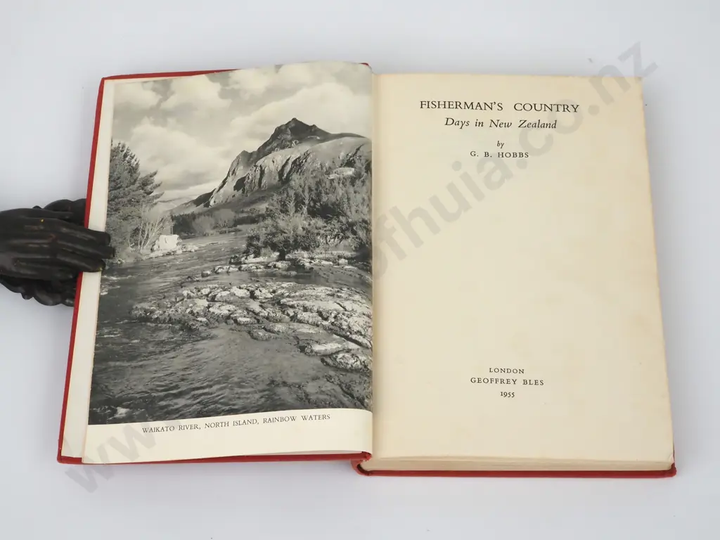 Hobbs, G.B.; Fisherman's Country - Days in New Zealand Image 1++