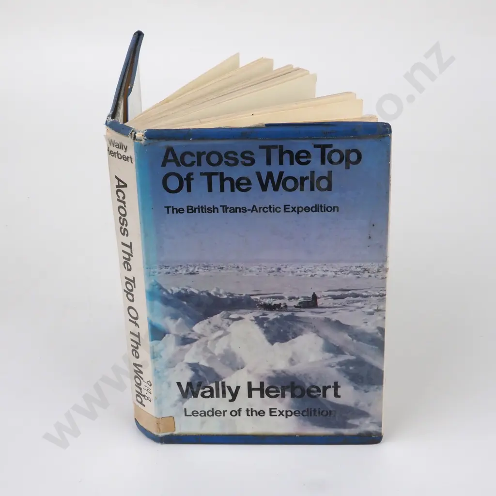 Herbert, Wally - Across The Top of the World, Longmans, 1969, First edition. (Ex Library) Image 1++