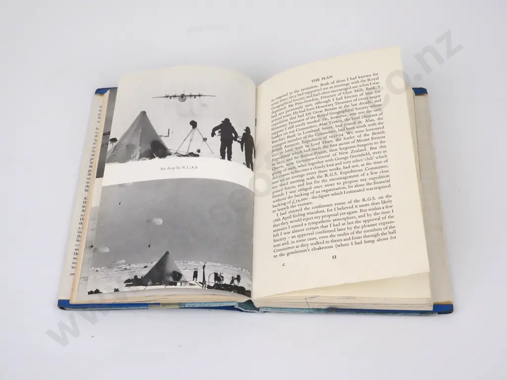 Herbert, Wally - Across The Top of the World, Longmans, 1969, First edition. (Ex Library) Image 1++