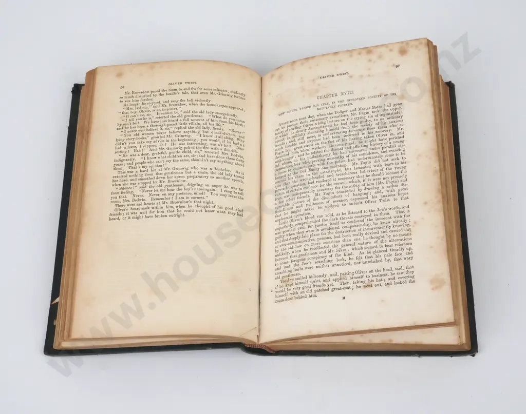 Dickens, Charles - The Adventures Of Oliver Twist. Bradbury & Evans, Whitefriars 1846 Image 1++
