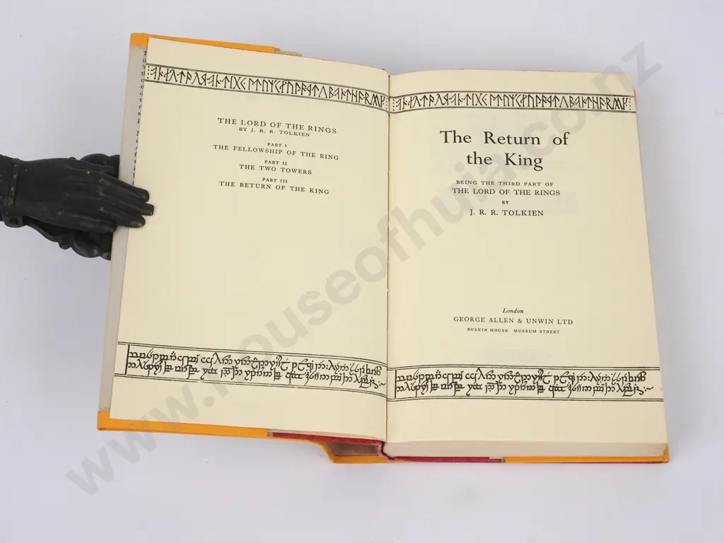 Tolkien, J.R.R.; The Lord of the Rings Trilogy Image 1++