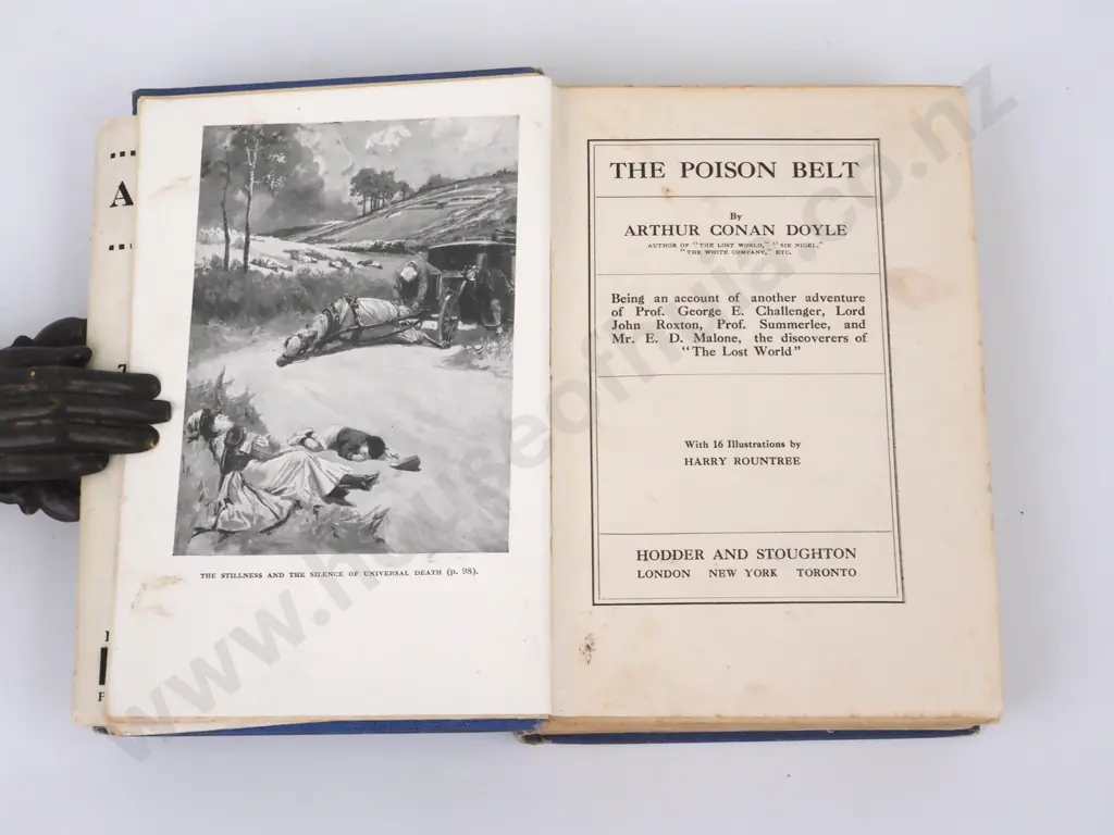 Arthur Conan Doyle, The Poison Belt, Hodder and Stoughton, 1st End , 1913 Image 1++
