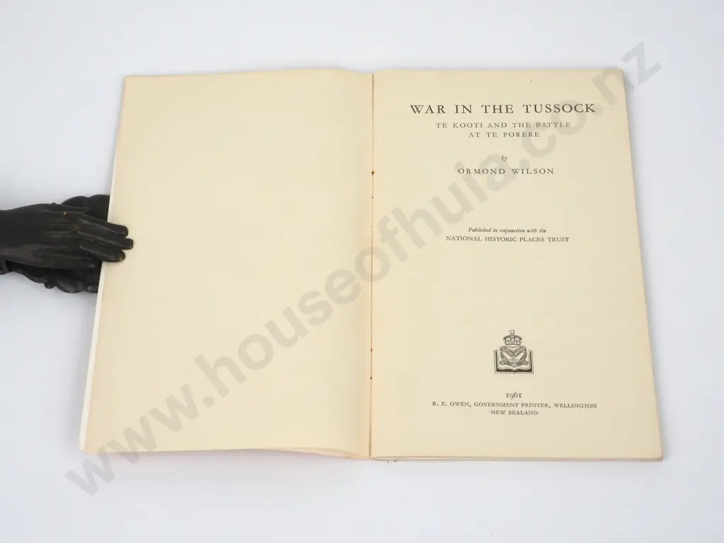 Wilson, Ormond; War in the Tussock Image 1++