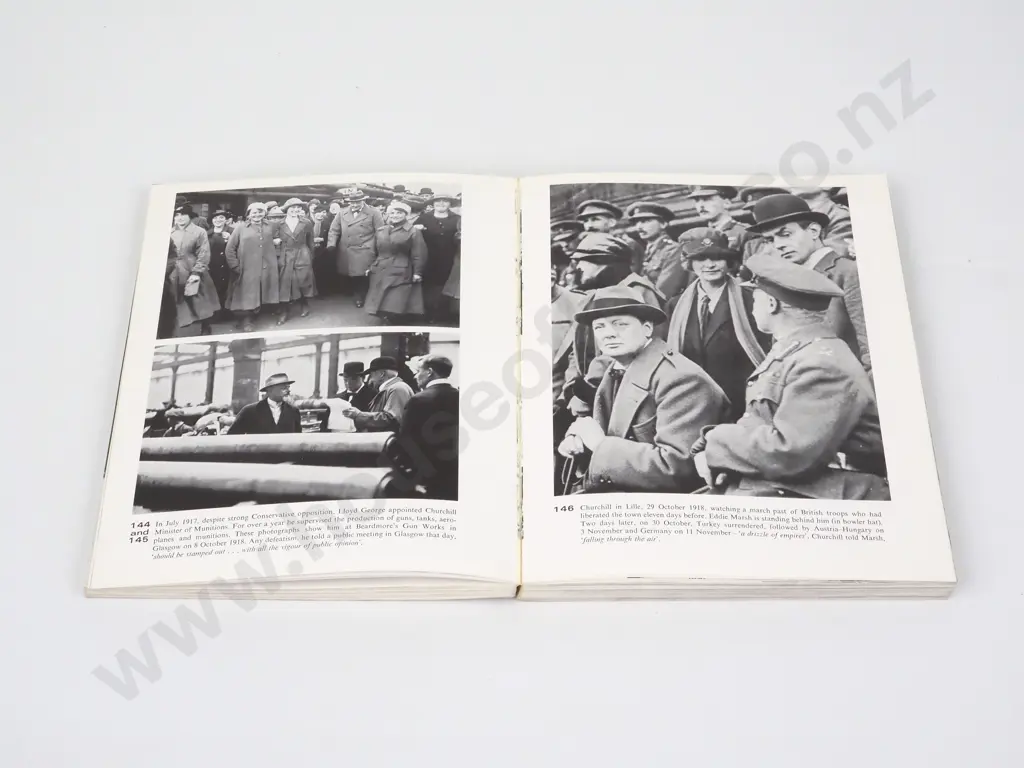 Gilbert, Martin; Churchill - A Photographic Portrait Image 1++