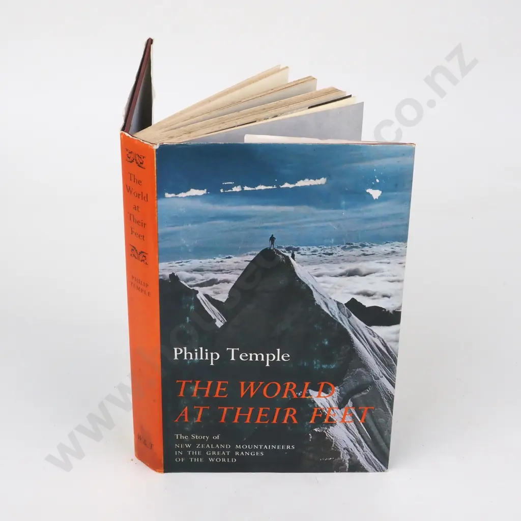 Temple, Philip - The World At Their Feet, Whitcomb & Tombs Limited, 1969, First Edition. Image 1++