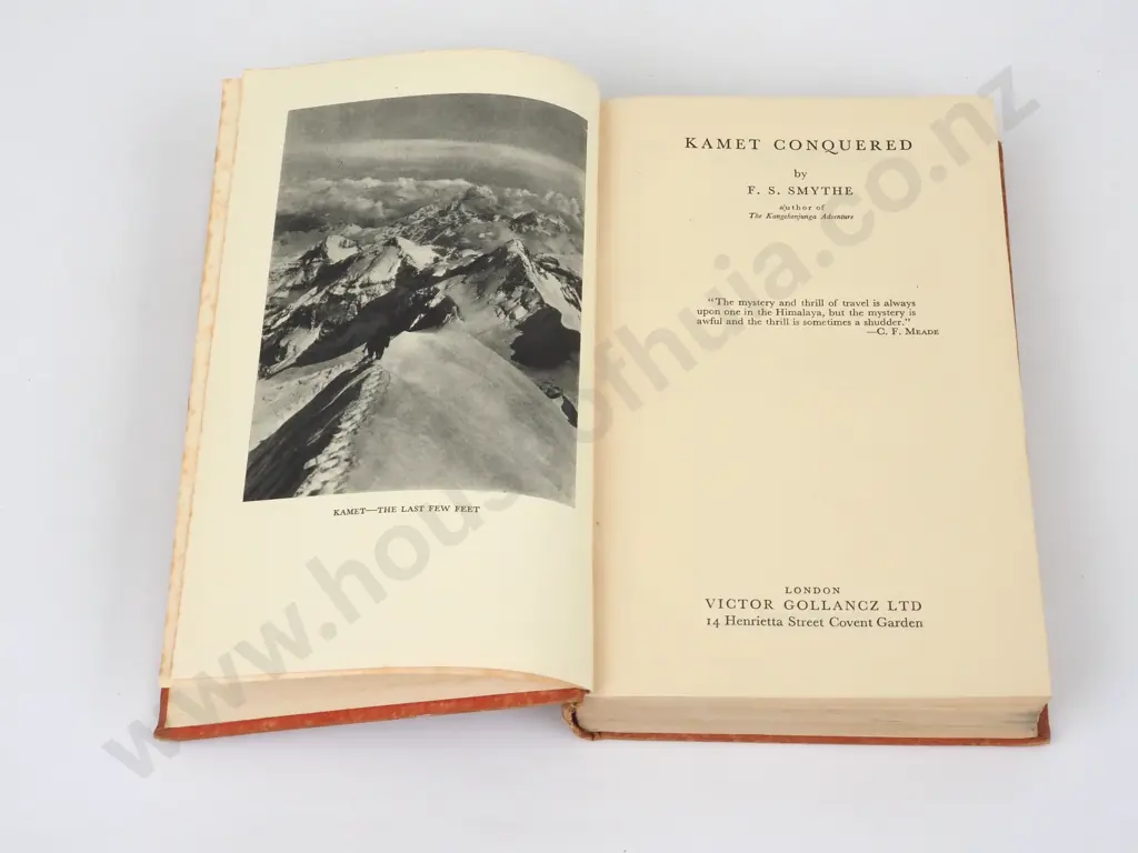 Smythe, F. S. - Kamet Conquered, Victor Gollancz, 1933, Second Impression. Image 1++