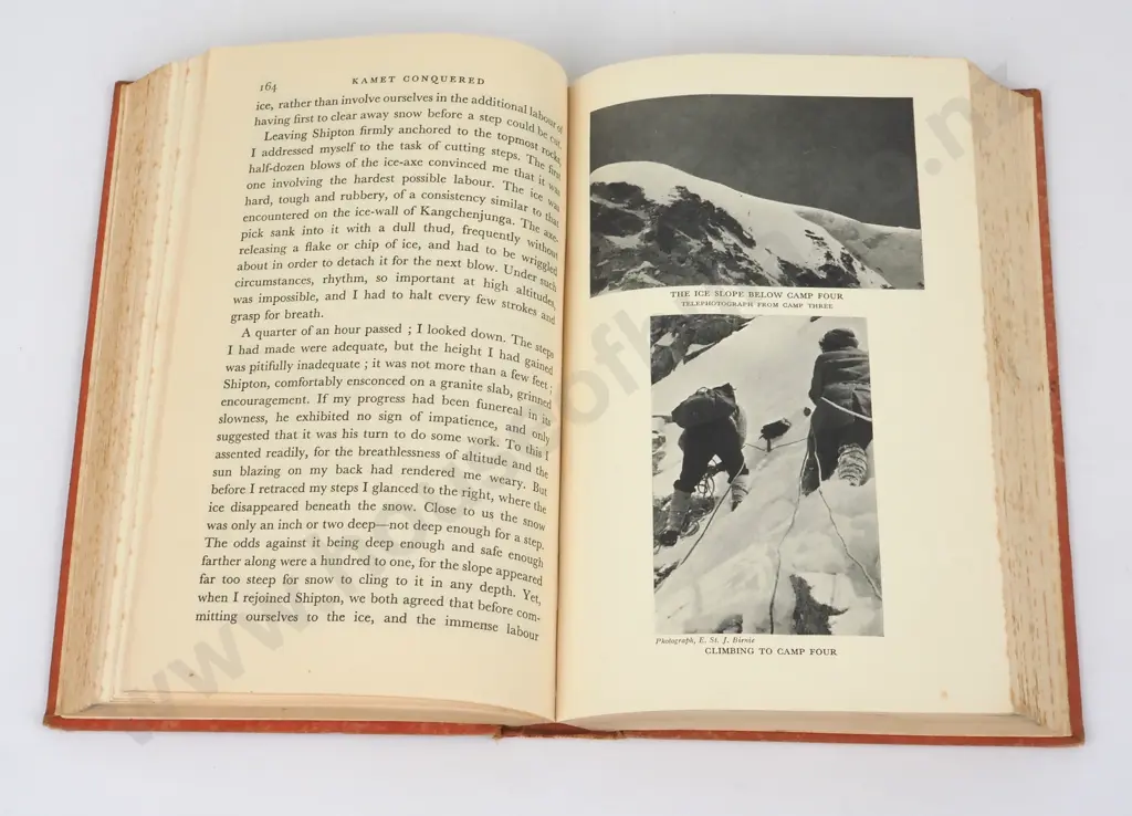 Smythe, F. S. - Kamet Conquered, Victor Gollancz, 1933, Second Impression. Image 1++