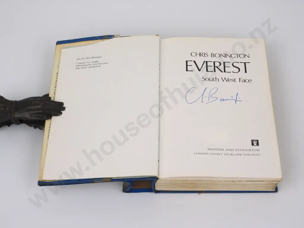 Bonington, Chris - Everest South West Face, Hodder & Stoughton 1975 - First Edition - Signed Image 1++