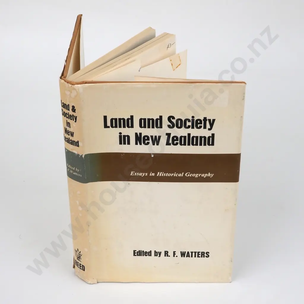 Land And Society In New Zealand; Essays In Historical Geography Image 1++