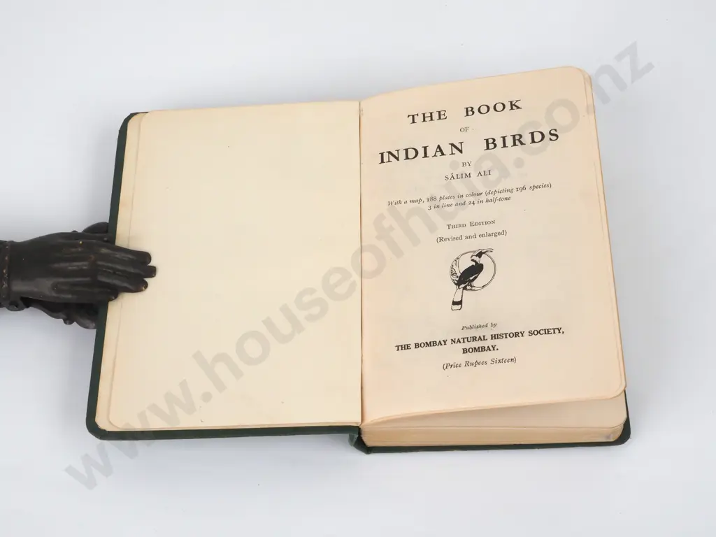 Salim Ali, The Book of Indian Birds, Bombay Natural History Society, 1944, Third edition. Image 1++