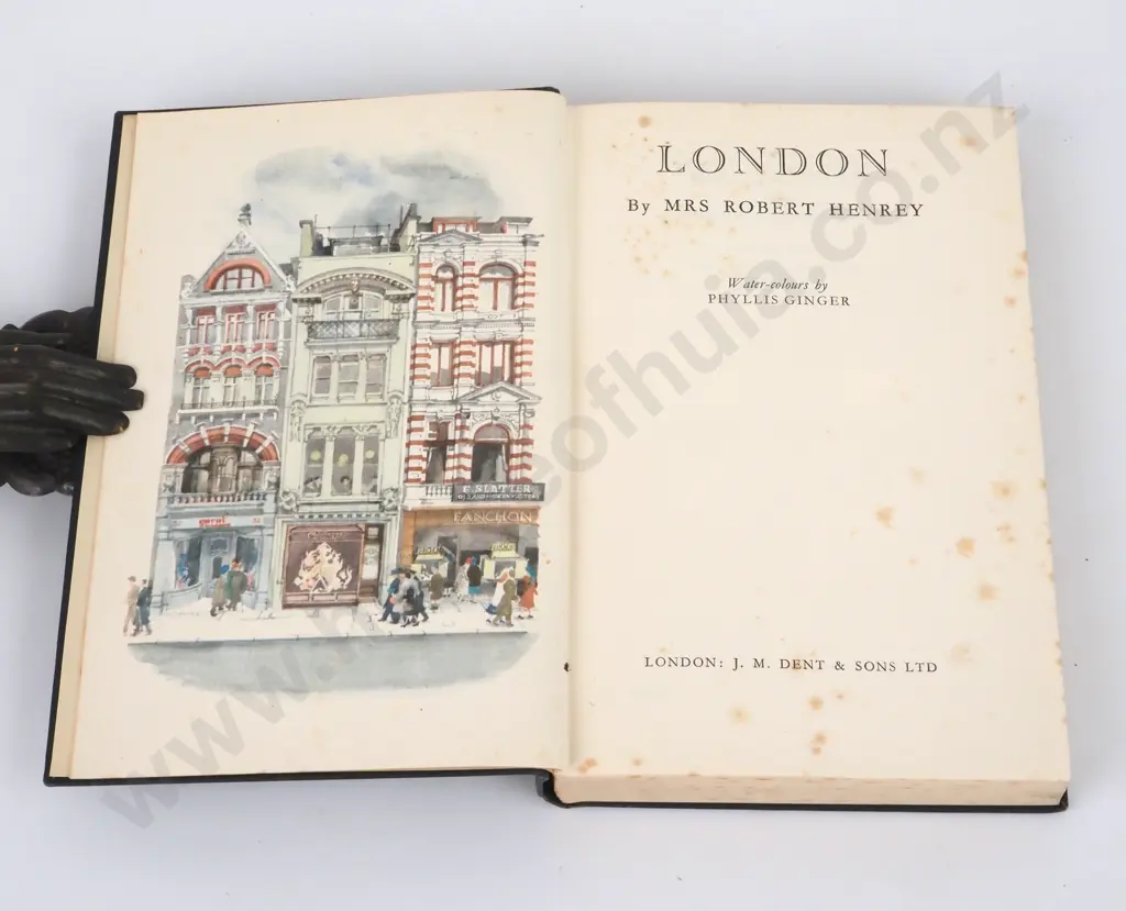 Henrey, Mrs Robert; London Image 1++