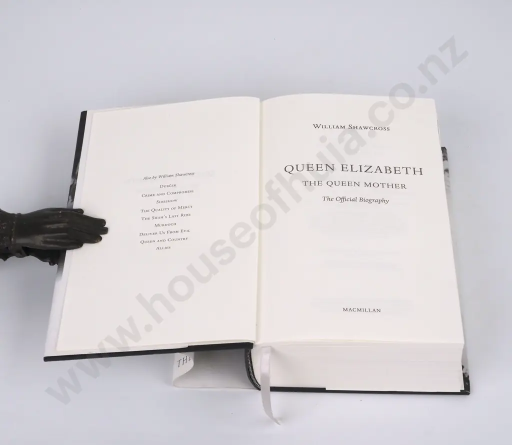 Shawcross, William; Queen Elizabeth Image 1++
