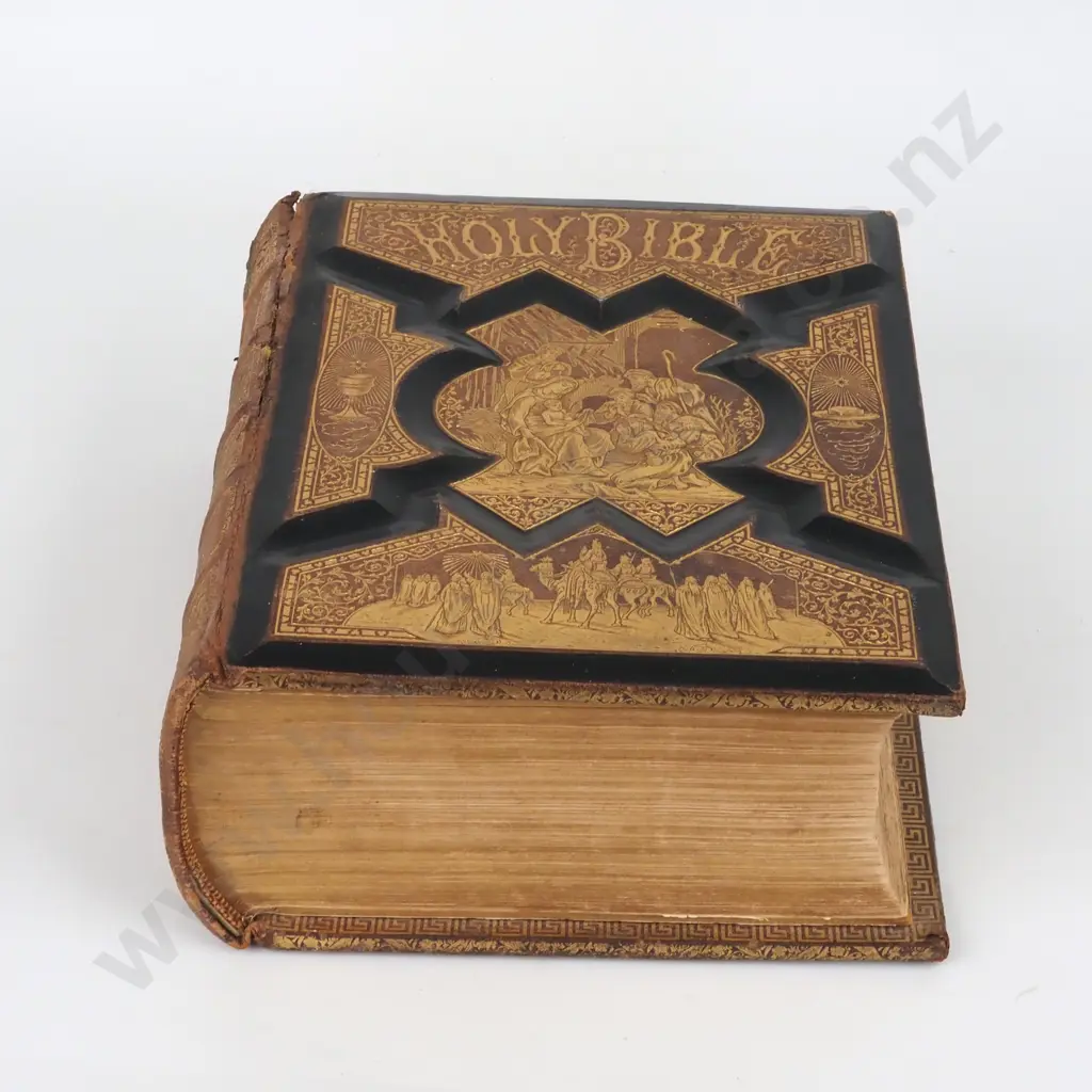 The Pronouncing Edition Holy Bible Image 1++