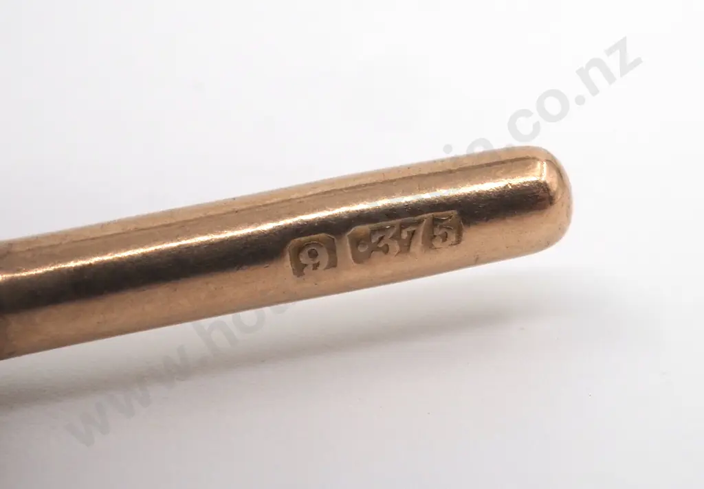 9ct gold Fob Chain With T Bar Image 1++