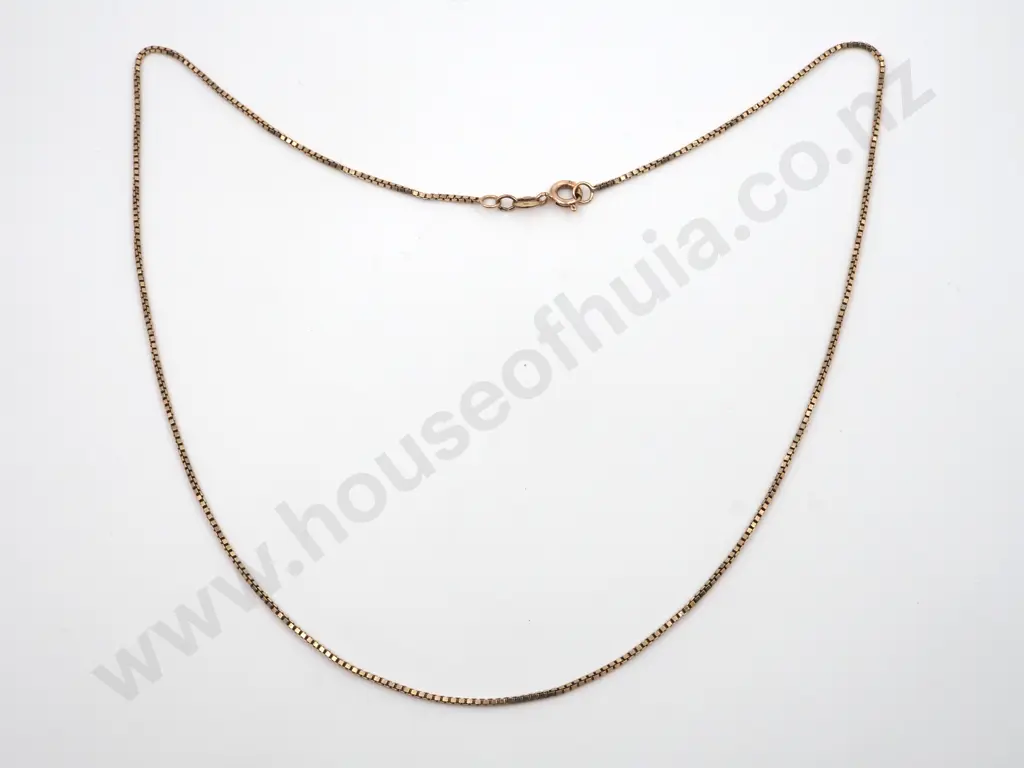 9ct Gold Box Link Necklace Image 1++
