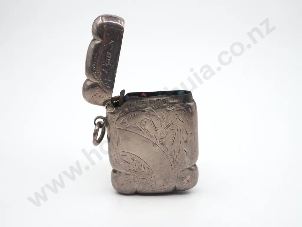 Large Sterling Silver Vesta Case With Vestas Image 1++