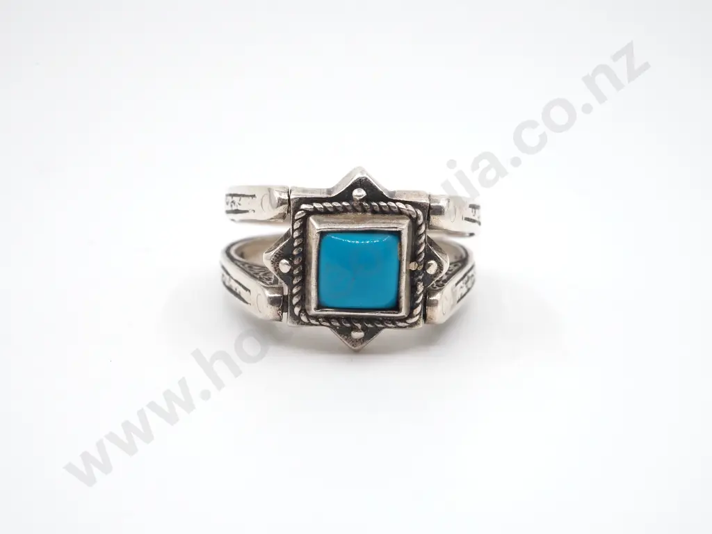 Unusual Vintage Reversible Coral & Turquoise Ring Image 1++