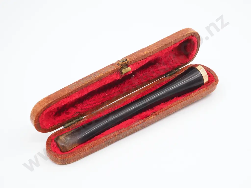 Antique Cased 14ct & Bakelite Gold Cigarette Holder Image 1++