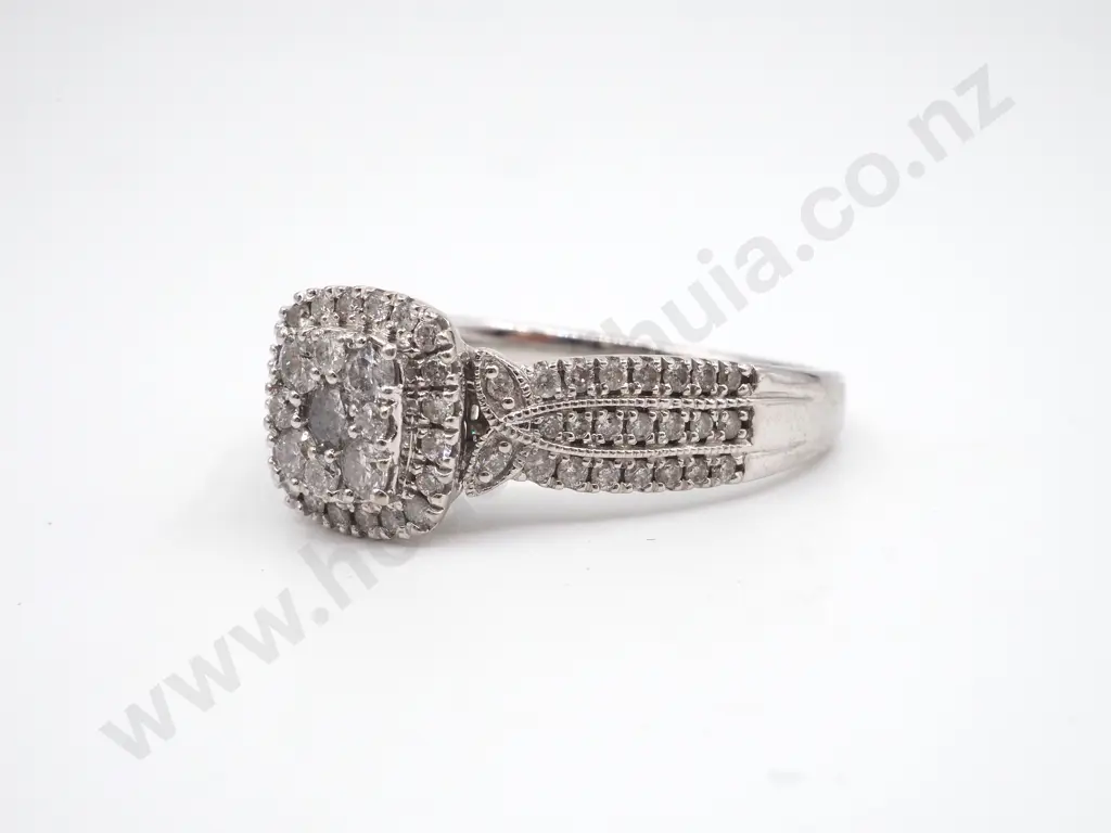 10ct White Gold Diamond Ring - Michael Hill - 1 Carat of Diamonds Image 1++