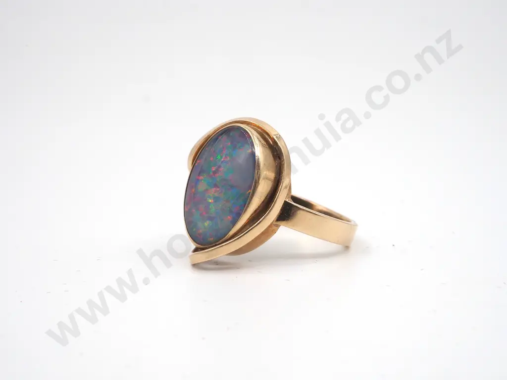 Vintage 9ct Gold & Opal Doublet Ring Image 1++