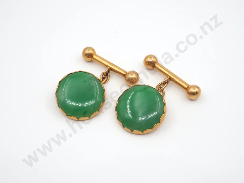 Jade & 20ct Gold Cufflinks Image 1++