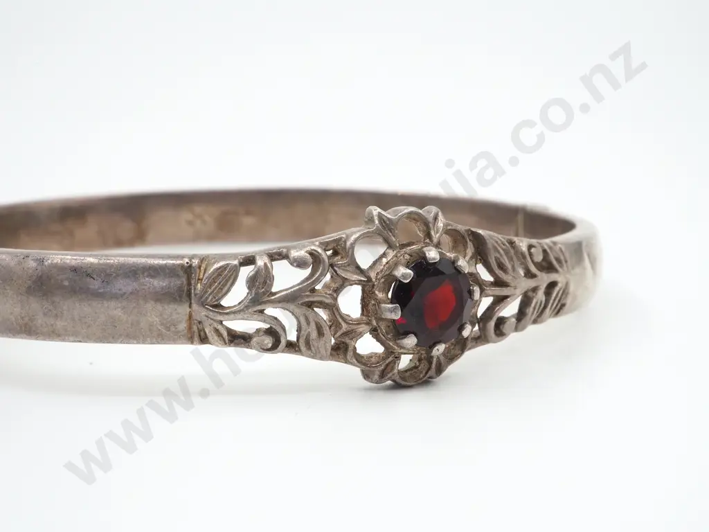 Sterling Silver Hinged Bracelet with Red Stone  Image 1++