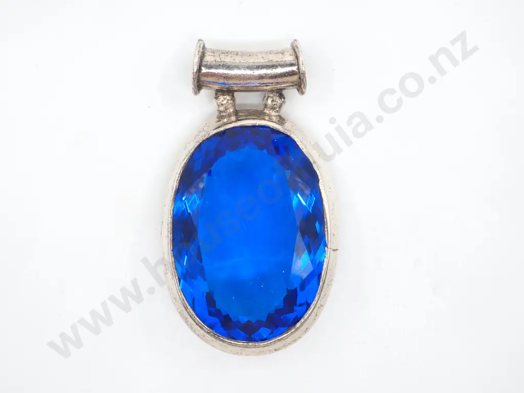 Sapphire Coloured Pendant In Sterling Silver Mount Image 1++