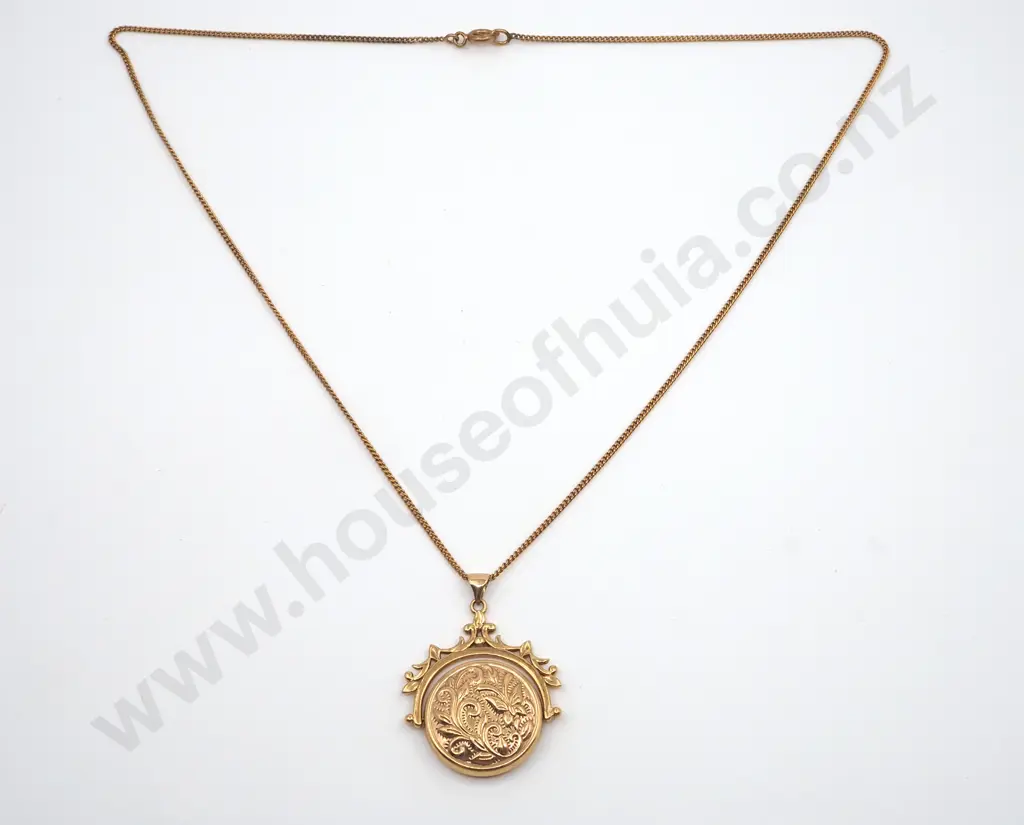 9ct Gold Embossed Swivel Pendant  On Chain Image 1++