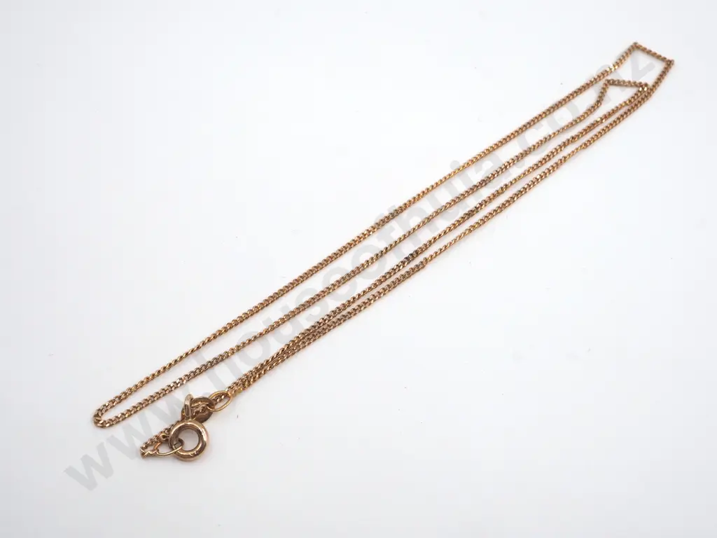 9ct Gold Curb Link Necklace Image 1++