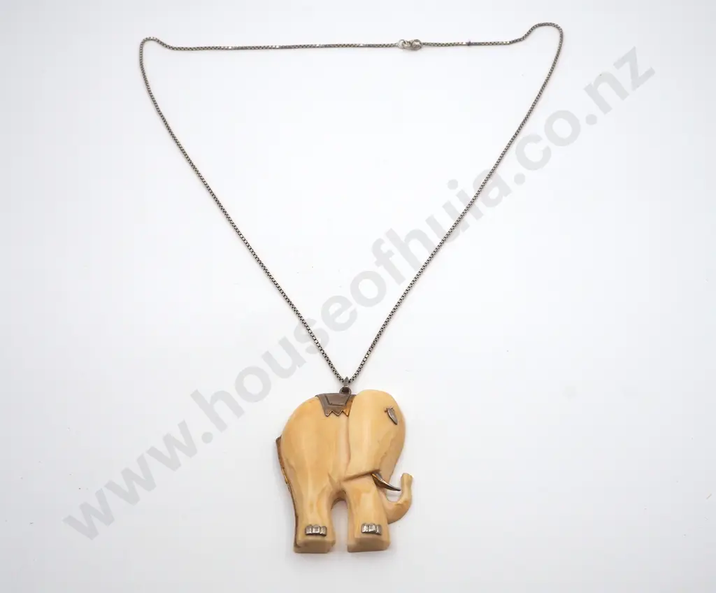 Sterling Silver Mounted Stylised Ivory Elephant On Silver Box Link Chain Image 1++