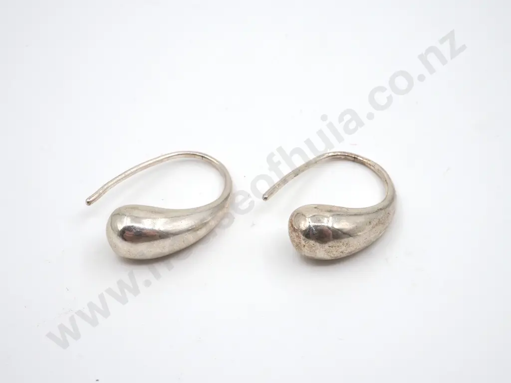 Pair Of Sterling Silver Elsa Perriti Tiffany & Co Style Teardrop Earrings Image 1++